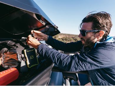 Yakima CBX Solar Cargo Box 8007500 | Havoc Offroad
